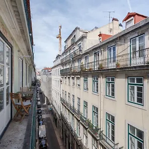 Bedroom In Shared House In Chiado - Historic Center Of Habitación en casa particular